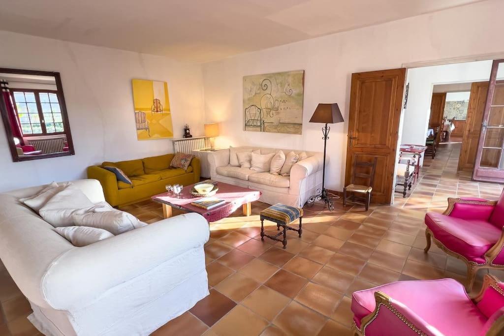 Mas De Charme En Pleine Camargue Villa แซ็ง จิลส์ ภายนอก รูปภาพ