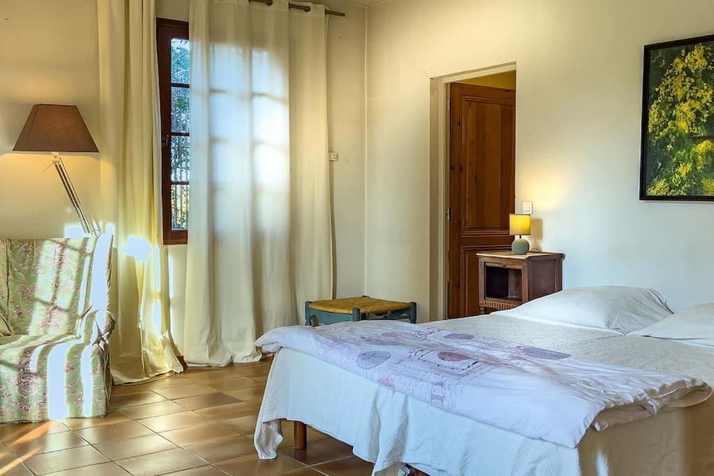 Mas De Charme En Pleine Camargue Villa แซ็ง จิลส์ ภายนอก รูปภาพ
